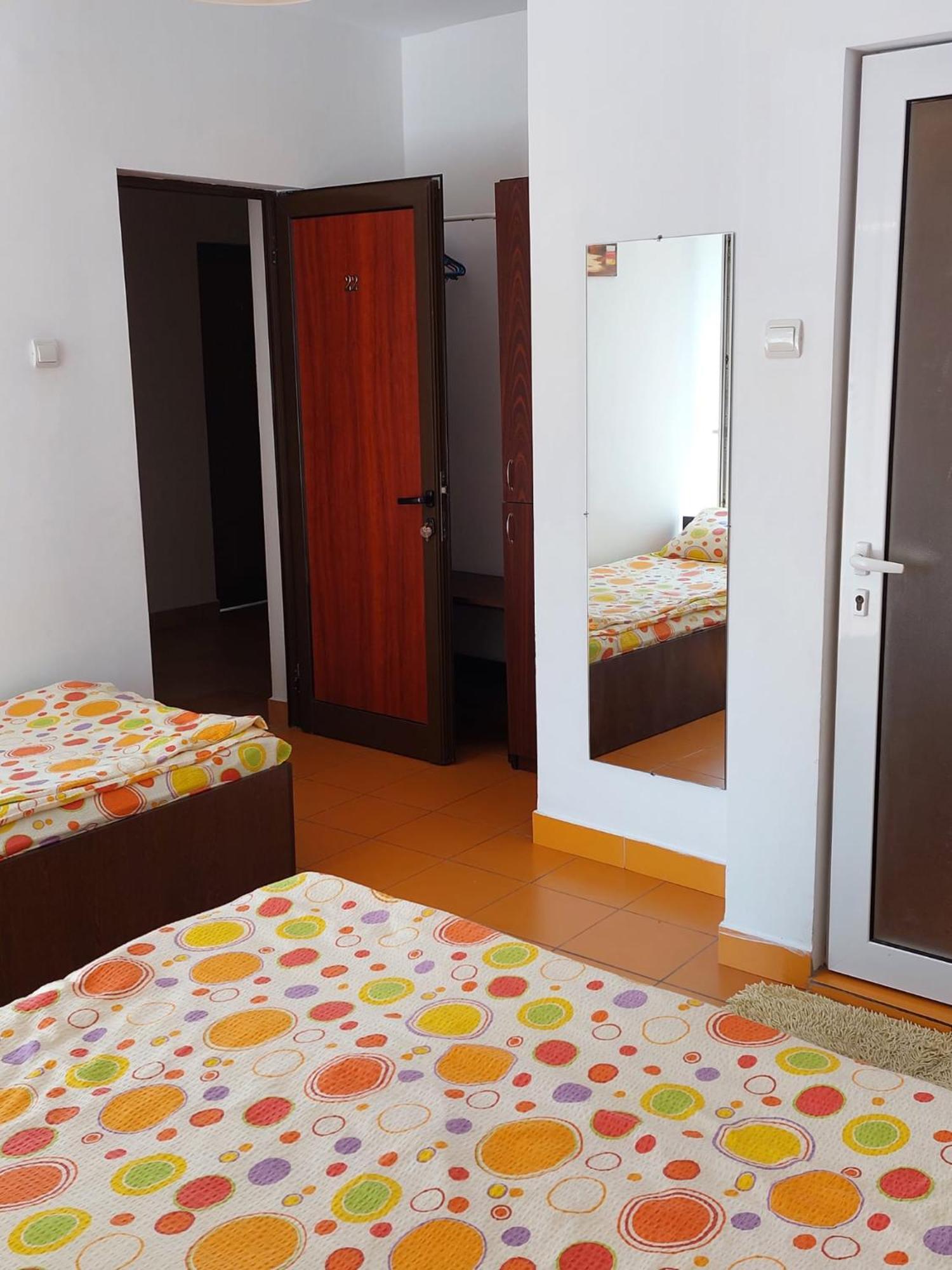 Vila Leonard Hotell Costinesti Exteriör bild